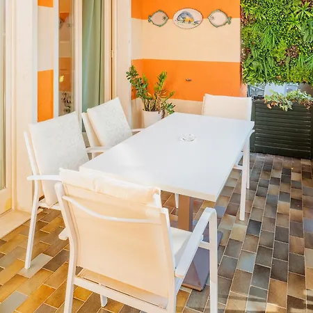 Aparthotel Blue - 4*