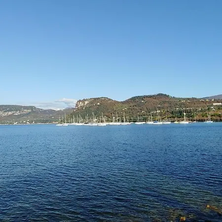 蓝湖公寓酒店