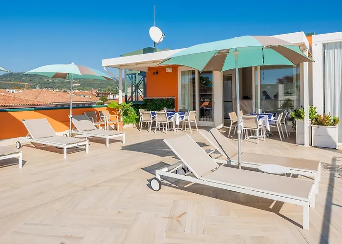 Blue - Aparthotel 4*