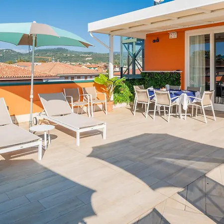 Blue - Apartahotel Bardolino